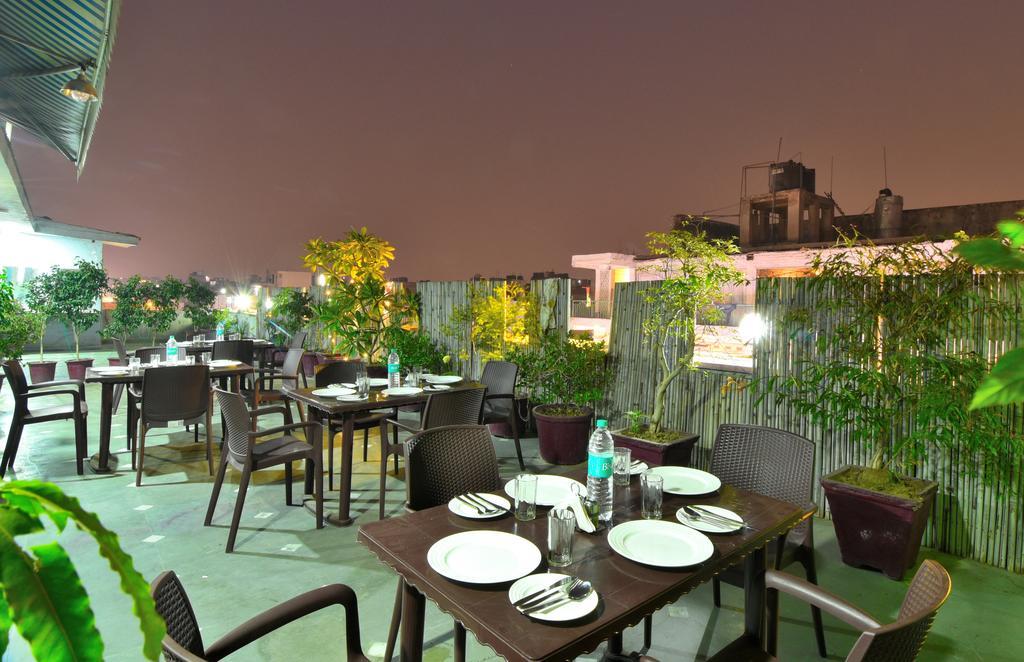 Hotel De Holiday International @ New Delhi Station Eksteriør bilde