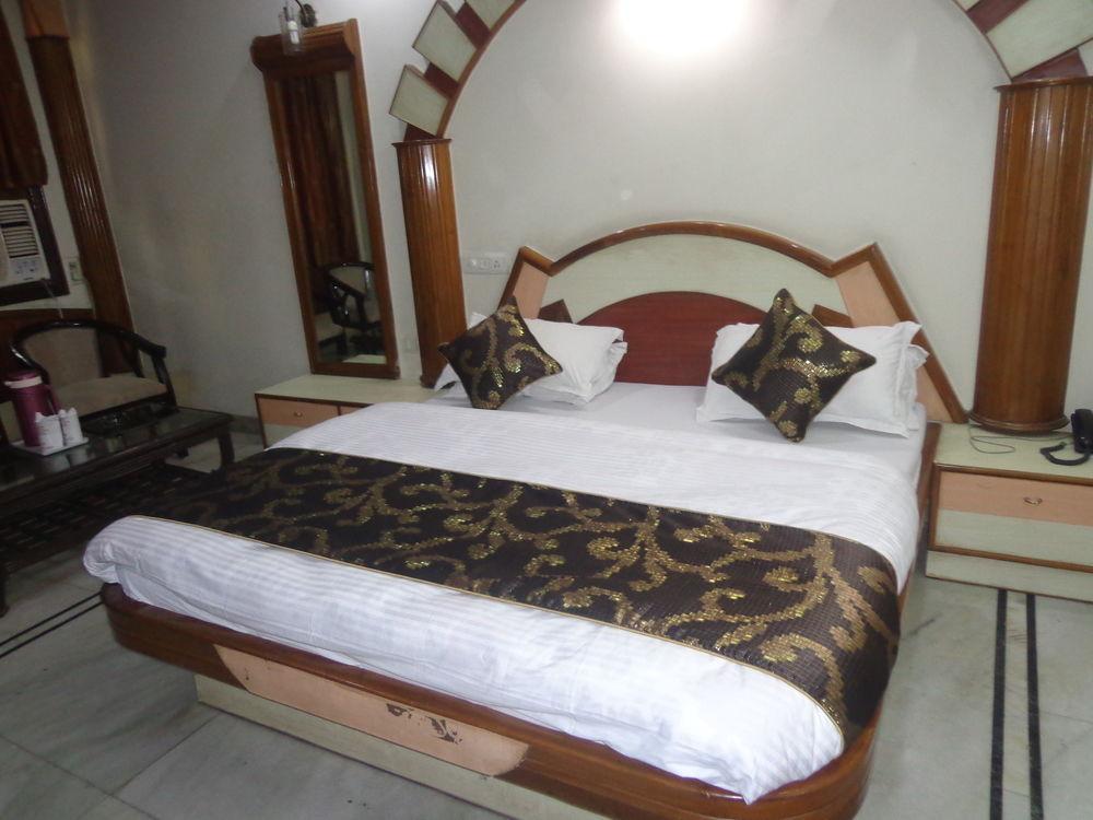 Hotel De Holiday International @ New Delhi Station Eksteriør bilde